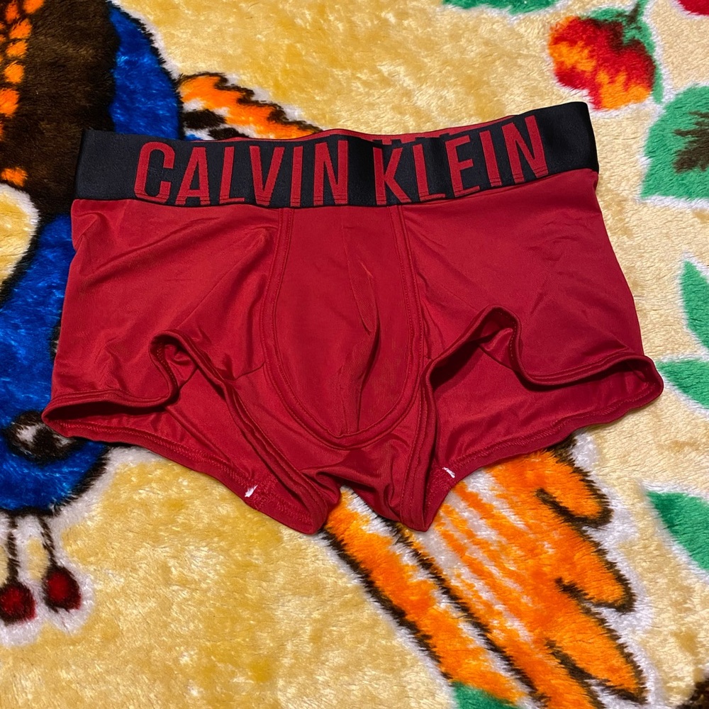 Size S red - Picture 2 of 5